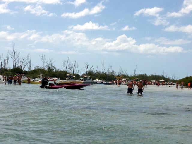 Cell Phone Photos by Paula Crosby<br>
Offshore Boat Race at Englewood Beach April 13 - 2014 - Slide 12