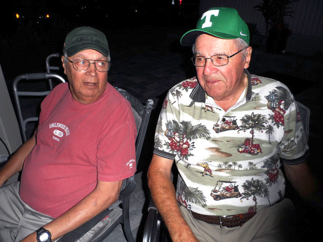 Tree Lighting & Party at the Bay 2019 <br> Photos by Rene Dube - Slide 7