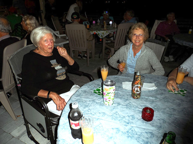 Tree Lighting & Party at the Bay 2019 <br> Photos by Rene Dube - Slide 8