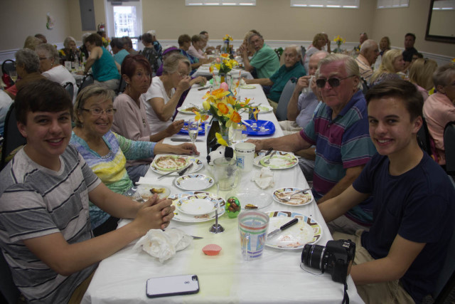 Easter Dinner 2017 - Slide 14