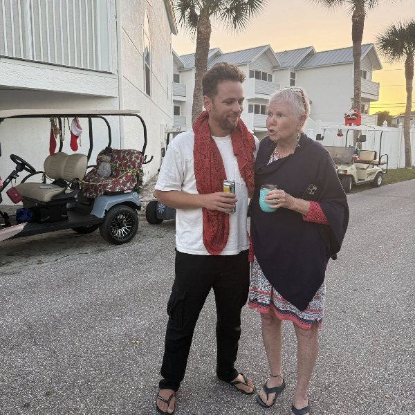 Christmas Eve 2025 Photos by Kay Fish- Slide 15